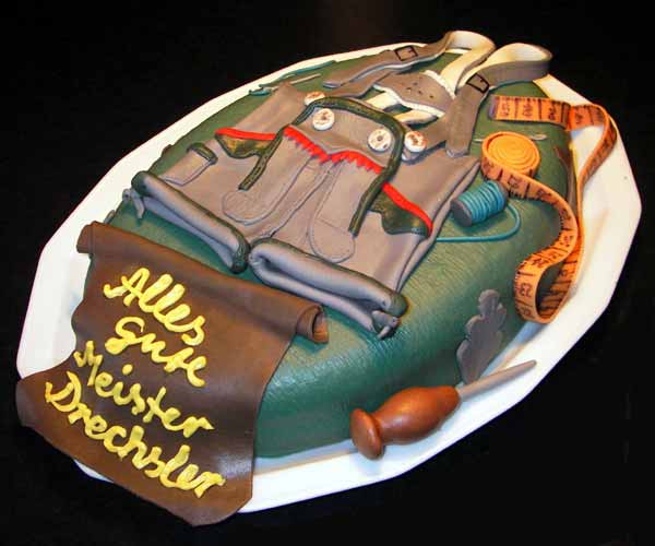 Drechsler Lederhose - Arbeitsaufwand: 10 Std.